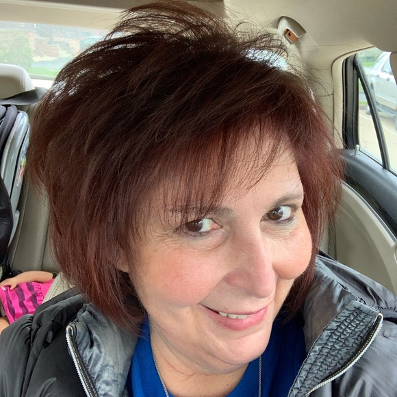 Meet your Posher, Armida - Picture 1 of 1